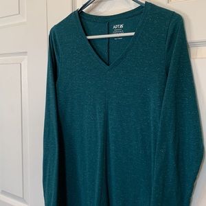 Apt. 9 Modern Essentials Tunic Size Small V-Neck Longsleeve